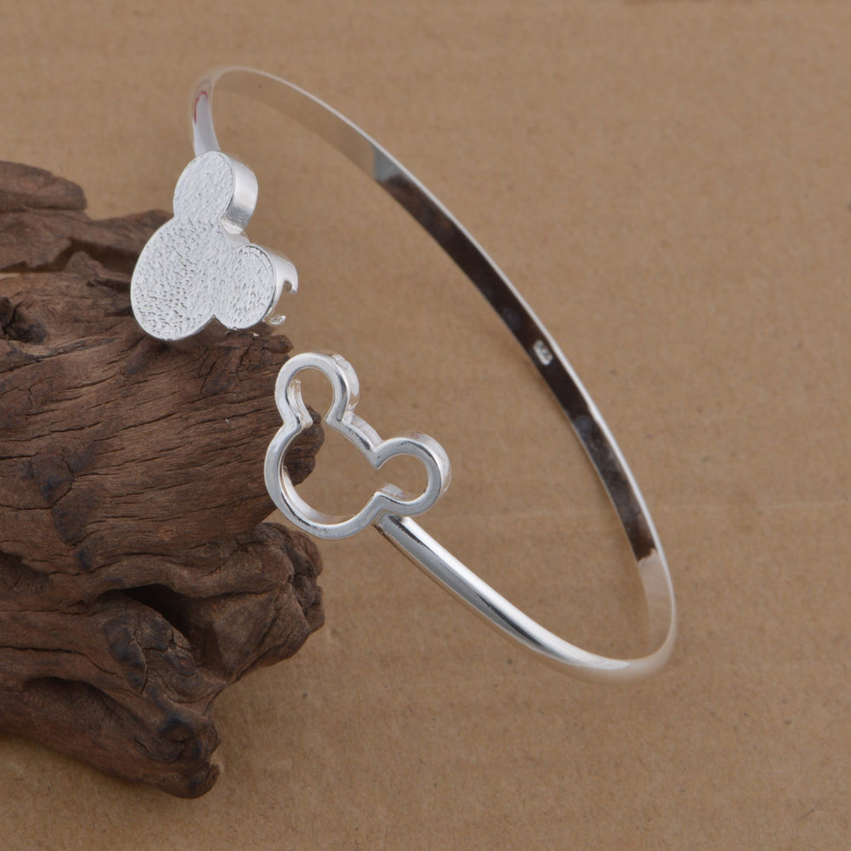 Mickey Mouse Enchanted Bracelet - Charm Edition ✨🐭