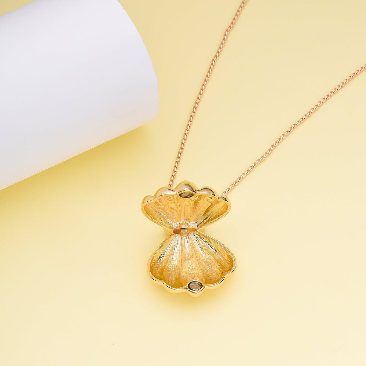Collar Relicario del Océano de Melody 🌊🐚✨