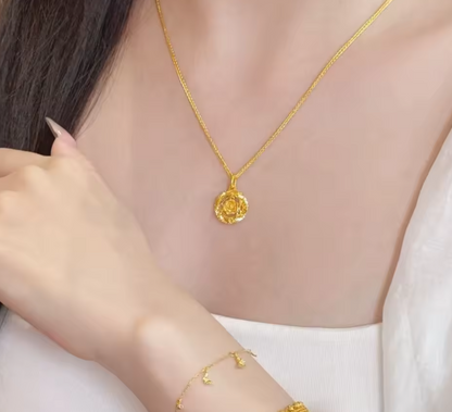 Collar Rosa Encantada de Bella - Edición Magia en Oro de 24K 🌹✨👑