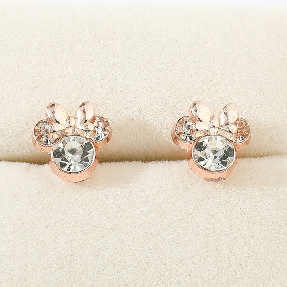 Minnie Mouse Earrings  - Timeless Charm Edition 🎀✨🐭