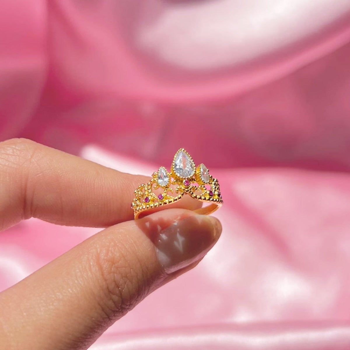 Anillo Corona de Rapunzel - Edición Dorada Ajustable 👑✨