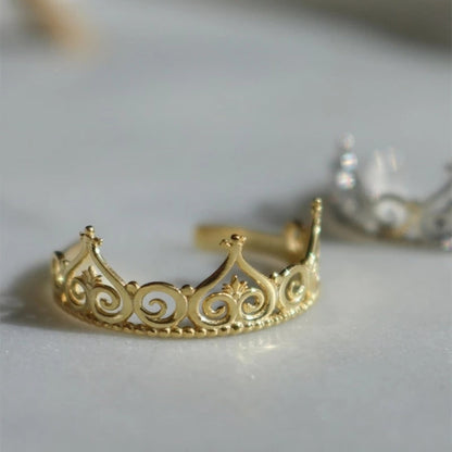 Anillo Corona de Barbie - Edición La Princesa y la Plebeya 👑✨